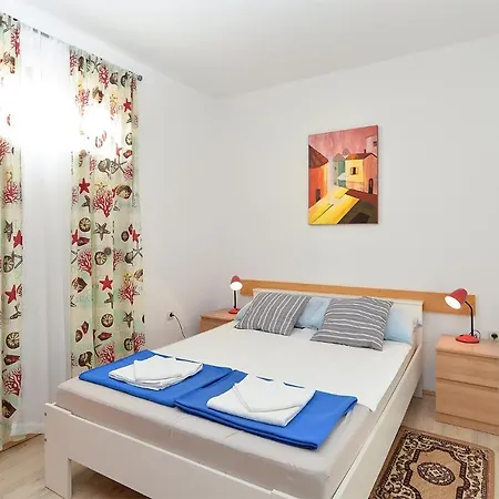 Apartment With A Parking Space Stinjan, - 20816 *