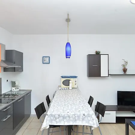 With A Parking Space Stinjan, - 20816 Apartment *