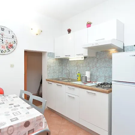 With A Parking Space Stinjan, - 20816 Apartment Pula