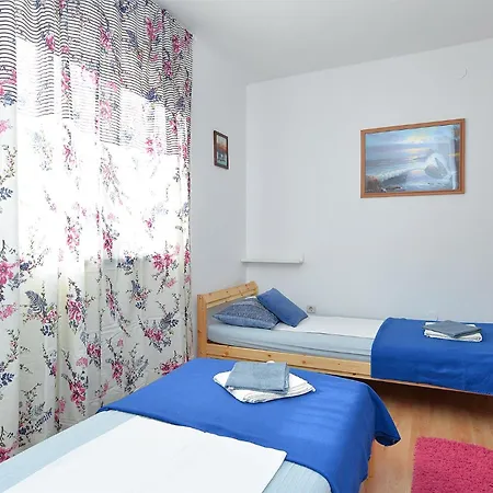Apartment With A Parking Space Stinjan, - 20816 *